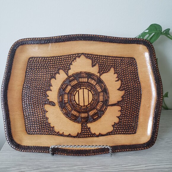 Primitive Wood Serving Tray Pyrography Burned Décor Plate Albania – Signed - Picture 11 of 11